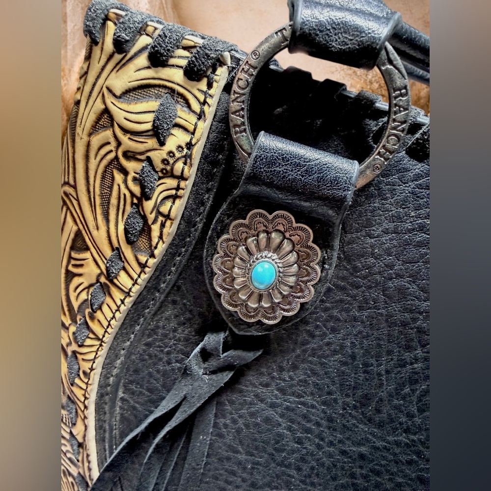 NWOT Trinity Ranch - Floral Tooled Concho Handbag with Crossbody Strap 🌅🌵 - Picture 7 of 14
